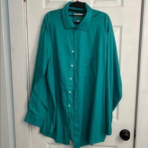 Van Heusen Men's Turquoise Button-Down Shirt